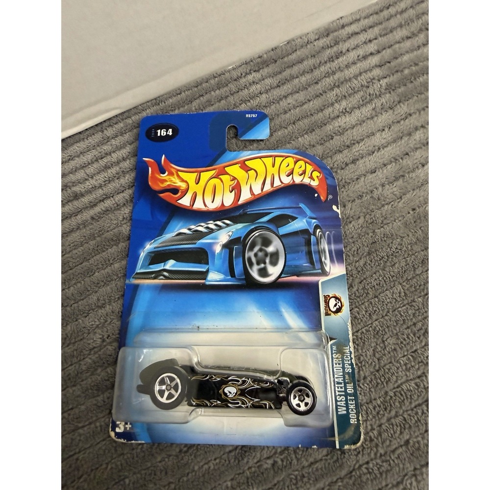 2004 Hot Wheels #164 Wastelanders ROCKET OIL SPECIAL Car